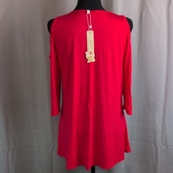 Vibrant Red 3/4β Sleeve Cut Out Tunic - Picture 2 of 5